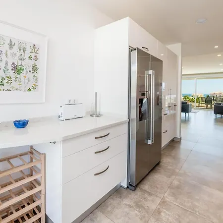 Apt. Seabreeze Apartment