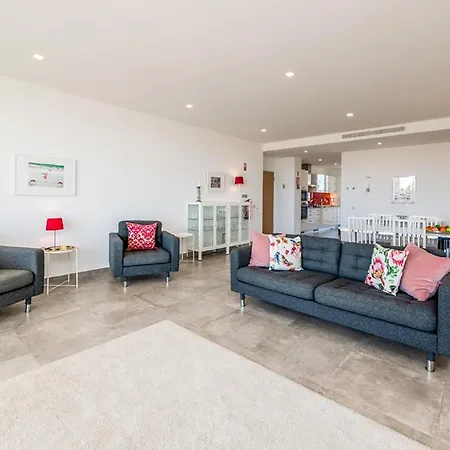 Apt. Seabreeze 拉哥斯